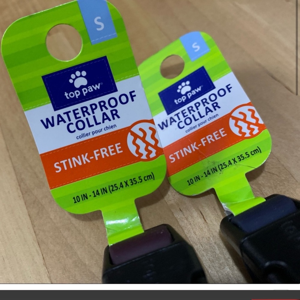 NWOT: Waterproof dog collar small (stink free)
